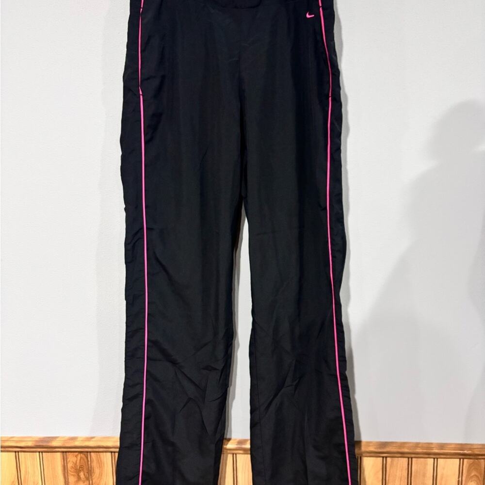 Nike Black Women’s Athletic Pants - Size Medium